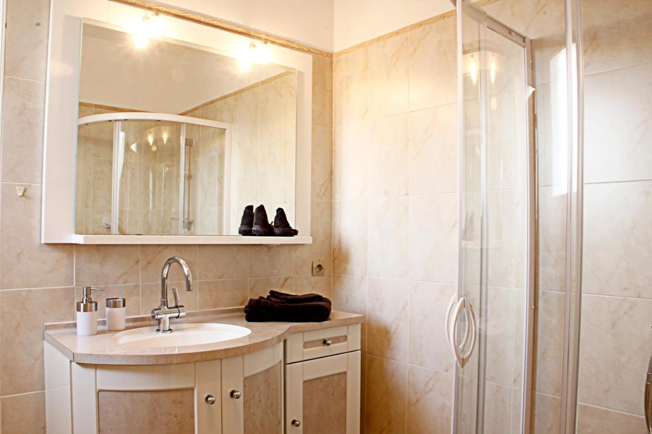 La Veuzaine Bed & Breakfast Onzain Bagian luar foto